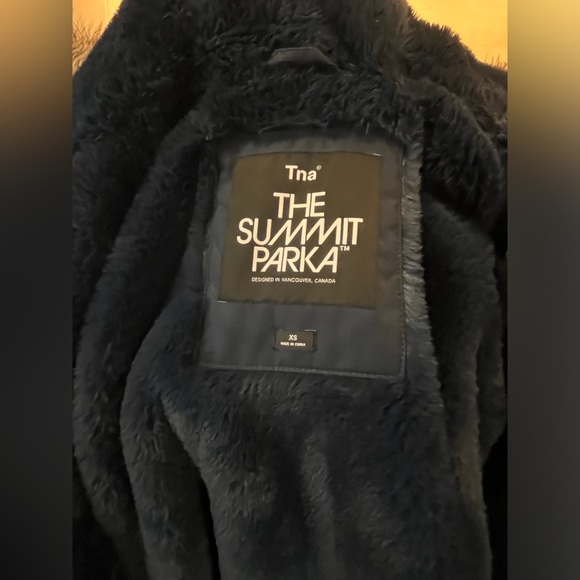 Aritzia Summit Parka sz XS - Picture 10 of 11